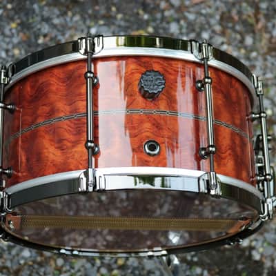 HHG drums 14x7 Bubinga, Tulipwood, Maple  2021 High Gloss Natural Lacquer, Herringbone Inlay, Black Nickel Hardware image 17
