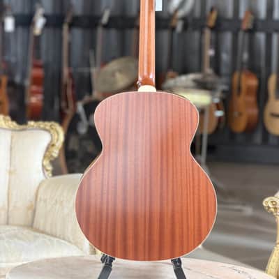GUILD F-240E Natural Satin image 3