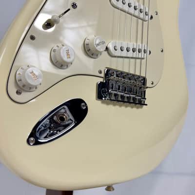 Fender Stratocaster Left Handed MIM Mexico 2011 - Cream image 5
