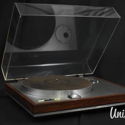 Luxman PD121 Turntable Record Player Direct Drive in Very Good Condition image 1