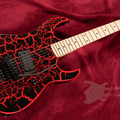 B.C. Rich Gunslinger Retro II with Floyd Rose - Red Crackle image 4