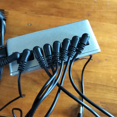 Walrus Audio Aetos 120V Clean Power Supply V1.5 Limited Edition - Platinum Series 2023 - Platinum image 4