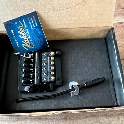 N.O.S Original 80’s Kahler 7300 Tremolo Bridge System + String Lock image 4