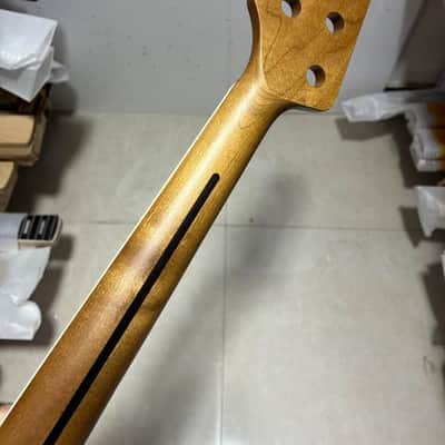 Roasted Maple Wood 5 String Bass Neck, 20 Frets Fingerboard image 3