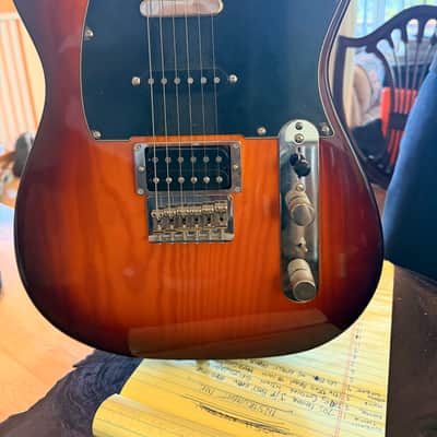 Fender Deluxe Nashville Telecaster 2014 with Brown Sunburst image 2