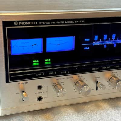 Vintage Pioneer SX-939 Stereo Receiver Near Museum Quality!! Original Box and Owner’s Manual!! image 2
