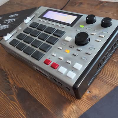 Akai MPC1000 - jjosXL - DC power supply mod - LCD screen upgrade image 4