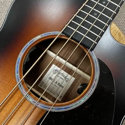Martin 000C Jr-E Bass Junior Short Scale Acoustic/Electric Burst w/ Case image 14