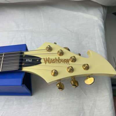 Washburn PT60 PT-60 Flying V Guitar with Case image 13
