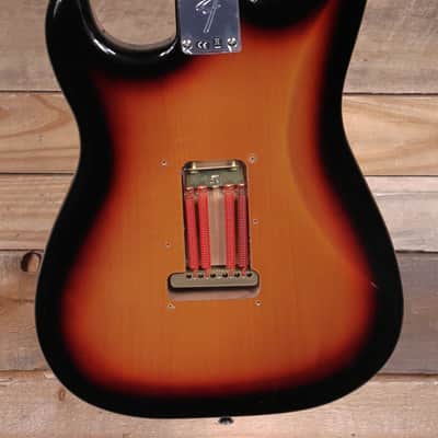 IMC Exclusive Fender Player Stratocaster Electric Guitar 3-Color Sunburst w/ FU-Tone Upgrade image 3