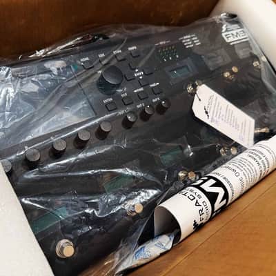 NEW Fractal Audio FM9 Amp Modeler FX Processor Floor Unit Line 6 Helix Quad Cortex image 2