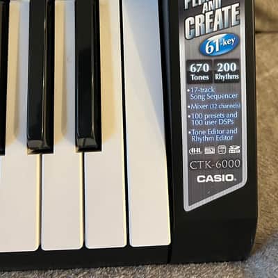 Casio WK-6000 76-Key Portable Workstation Keyboard (with cracked corner) image 8