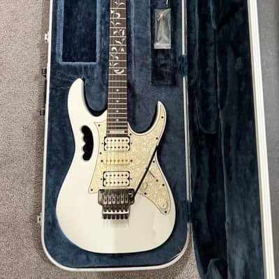 Ibanez JEM555-WH Steve Vai Signature 2008 - White image 1