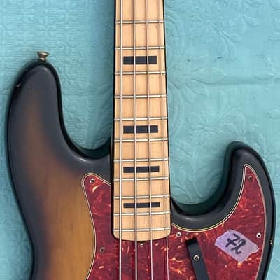 Fender Jazz Bass 1972 - Suburst - Maple Fingerboard with Black Blok image 8