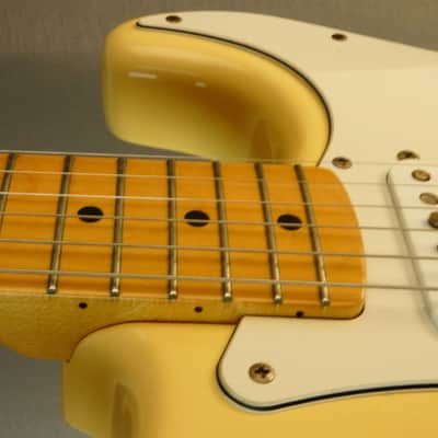 VIDEO- FENDER Stratocaster ST'72-US 2004 - VWhite - Japan Import image 7