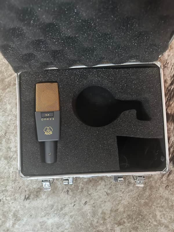 AKG C414 B XLS Large Diaphragm Multipattern Condenser Microphone
