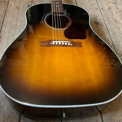 1998 Gibson J45 Buddy Holly LTD Edition & Hard shell case image 5