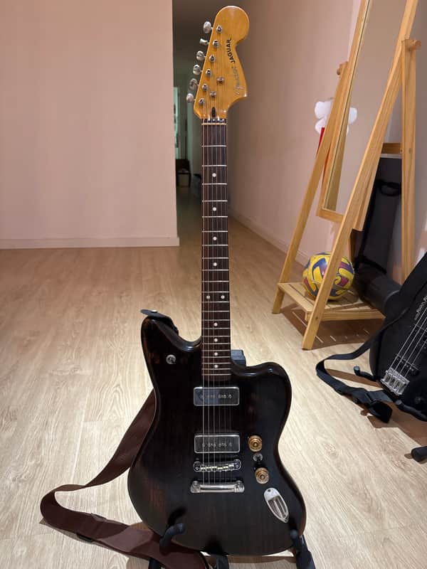 Fender Modern Player Jaguar 2011 - 2012 - Black Transparent - 9,5” radius bridge