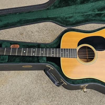 Martin D-28 1969 Vintage Acoustic Guitar w/HSC image 1