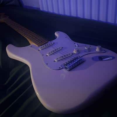 1994 Made In Korea Squier Stratocaster in Olympic White image 2