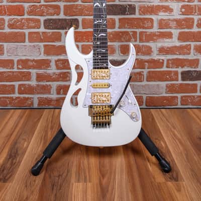 Ibanez Steve Vai PIA3761 Stallion White 2021 w/OHSC image 4