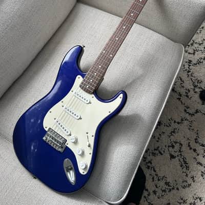 Squire Stratocaster Affinity 2007 - Blue image 1