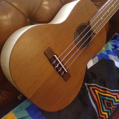 Bailey Tenor Ukulele Redwood/Maple image 2