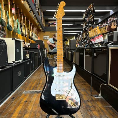 Fender Custom Shop Limited Edition 70th Anniversary 1954 Stratocaster Journeyman Relic with Closet Classic Gold Hardware Aged Black w/Hard Case image 4