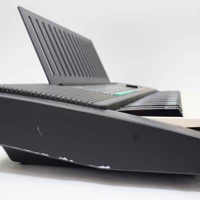 Yamaha PSR-150 61-Key Electronic Keyboard image 4