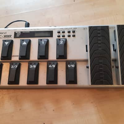 Roland FC-300 MIDI Foot Controller 2007 - 2023 - Silver image 1