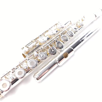 Refurbished Gemeinhardt Platinum- Silver Lip 33SHB Intermediate B Foot Flute +Warranty image 2
