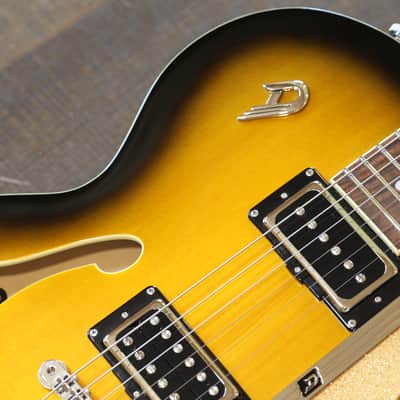 MINTY! 2014 Duesenberg Carl Carlton Signature Semi-Hollow Electric Guitar 2-Tone Sunburst + OHSC image 8