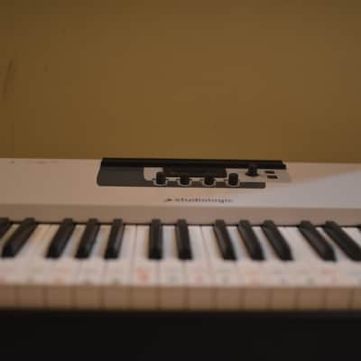 Studiologic Acuna 88 – 88-Key Hammer Action Controller Weighted Keys Piano image 11