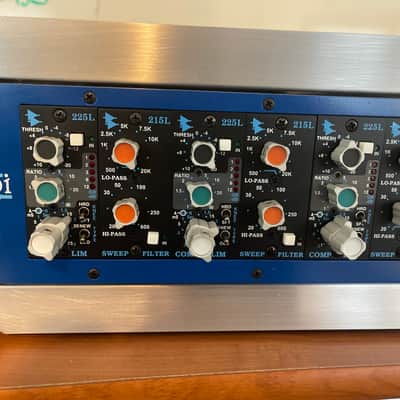 API L200 Rack Loaded 2019 Blue and Black image 4