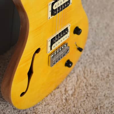 PRS SE Custom 22 Semi-Hollow - Santana Yellow - w/ gig bag image 6