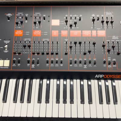 Korg ARP Odyssey FS Rev3 37-Key Duophonic Analog Synthesize Black/Orange