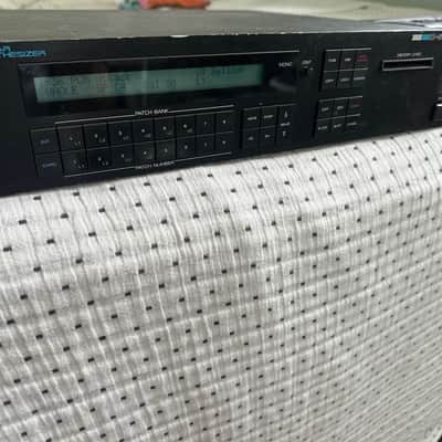 Roland D-550 Digital Piano Sound Module image 3