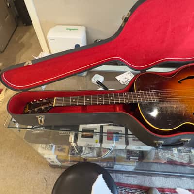 Gibson L-50 (30-40s) F-Hole Sunburst - Fair image 12