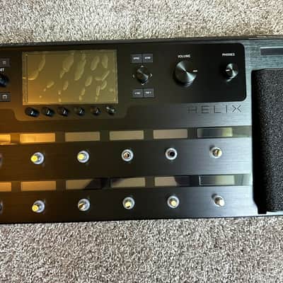 Line 6 Helix Floor 2015 - Black - Near New Condition - CIB image 3