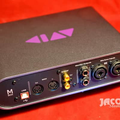 Avid MBox 4x4 Audio Interface carte son image 2