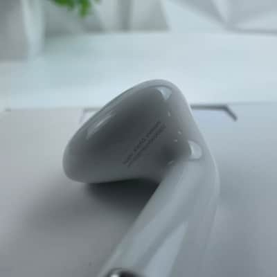Apple AirPods 4 A3053 Wireless Earbuds with USB-C Charging Case image 5