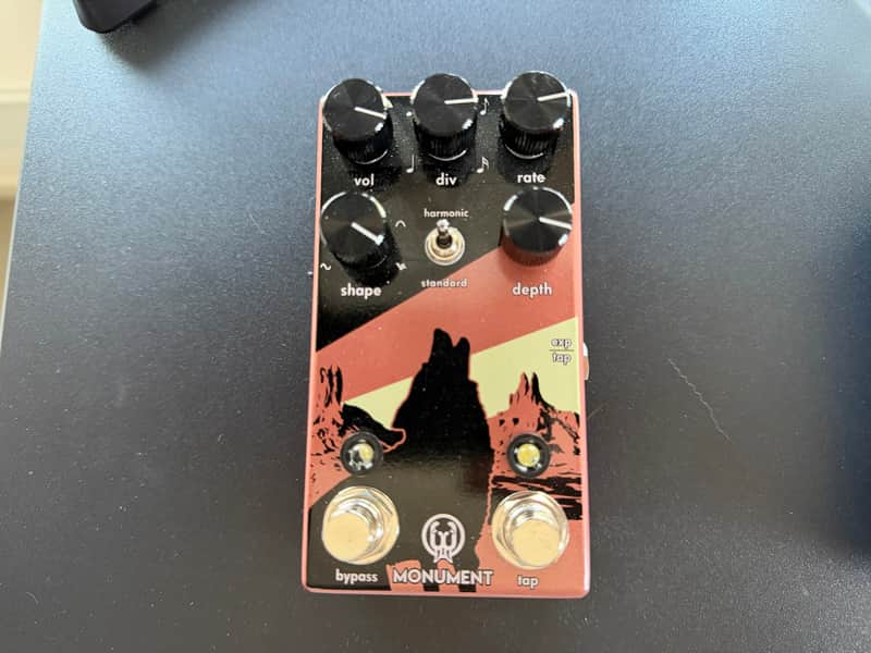Walrus Audio Monument Harmonic Tap Tremolo V2 2018 - Present - Coral / Black image 1