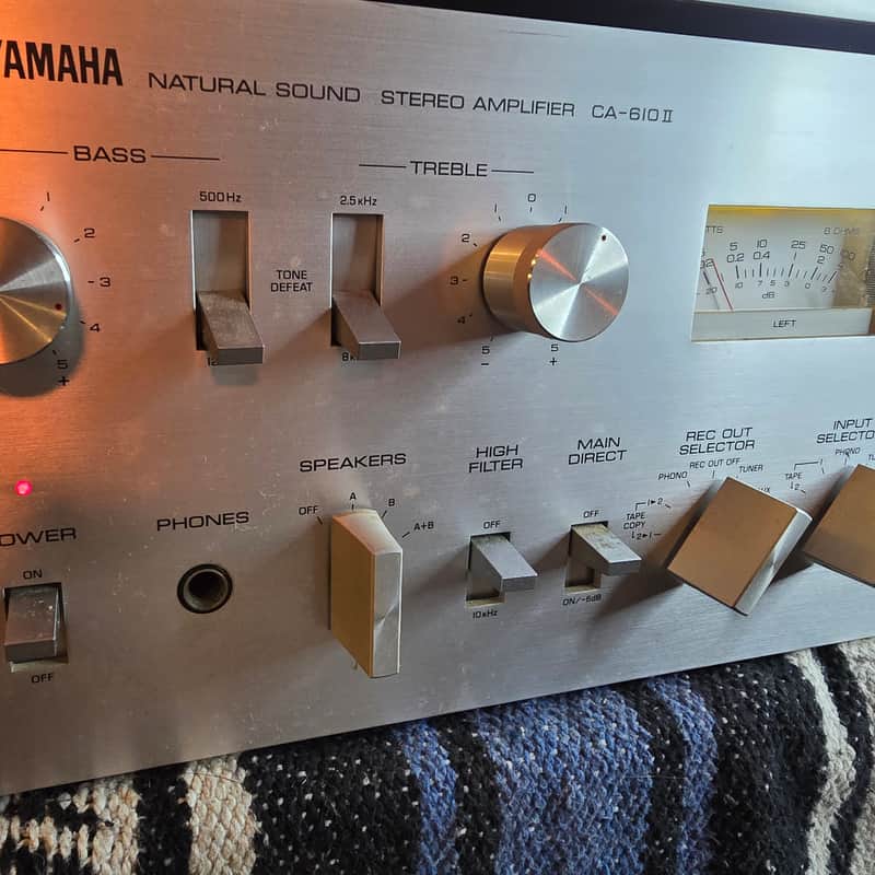 1970s Yamaha CA-610 ii Silver/Wood