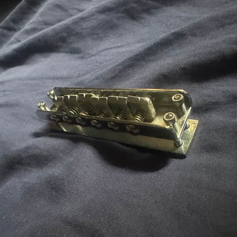 1980s Rickenbacker Bridge and base plate Chrome