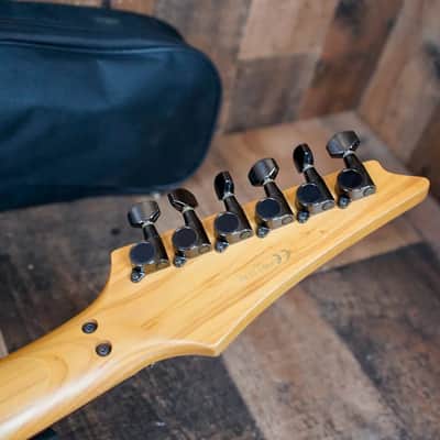 Ibanez PGM30-WH Paul Gilbert Signature with Lo TRS II Tremolo 1995 - 2002 - White image 16