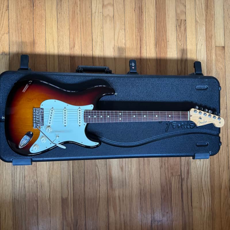 Fender American Professional Stratocaster with Rosewood Fretboard 2017 - 2019 - 3-Color Sunburst