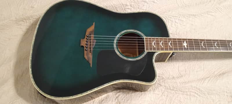 Keith Urban 'Light The Fuse' 2014 Teal Burst Acoustic Electric Excellent Condition. image 1