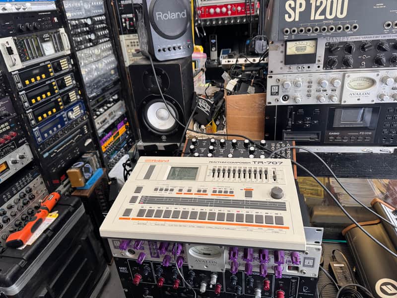 Roland TR-707 Rhythm Composer 1985 Vintage Drum //ARMENS// image 1