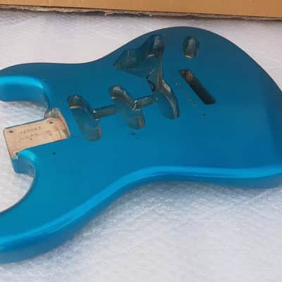 1986 FENDER STRATOCASTER BODY image 3