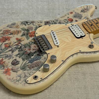 2020 Shawn Mendes Foundation Musicmaste Floral Design HS Limited Edition Out of Production CLEAN + Fender G&G Deluxe Hardshell Case image 7